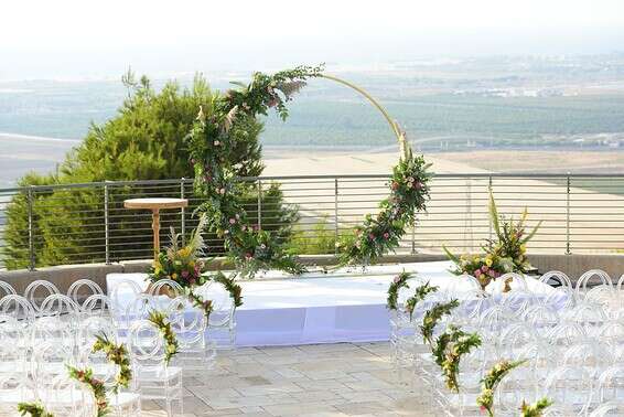 לא רק בגנים מפוארים. נוף יפה יכול להספיק // צילום: נועם סלאח